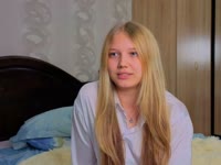 Hello! My name is Emma, I am glad to see you on my profile and my show, I am 19 years old, I study and work, waiting for you on my show with all my love!