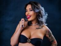 camgirl showing tits IssaSmith