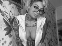 nude camgirl pic LuckyDeniz