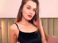 beautiful girl cam QuinnTakara