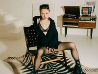 free nude live show SelinDionis