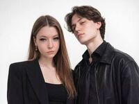 live webcam fuck show LeoAndMira