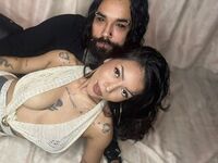 cam couple playing with sextoy MarlyAndArias