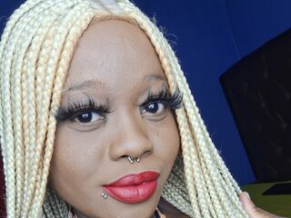 masturbating cam girl AkeliaHampson