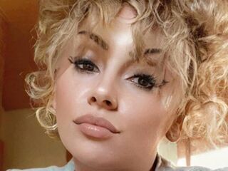 free video chat room AlexisGray