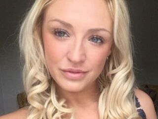 free adultcam AmberDeenScot