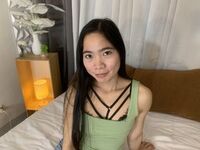 cam girl playing with vibrator ArmariahBrith