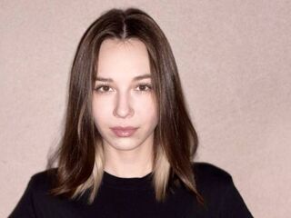 camslut topless ArtieOuinones