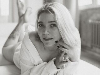 webcam bitch chatroom BreanaAlosta