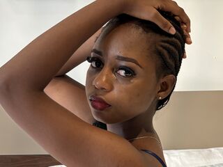 cam girl spreading pussy BrianaHadid