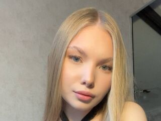 free live show CarolineNine