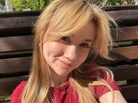 naked girl with webcam masturbating CelestineVale