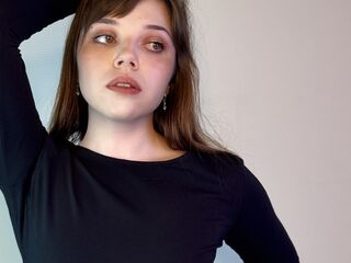 live cam show ChrissyHolgerson