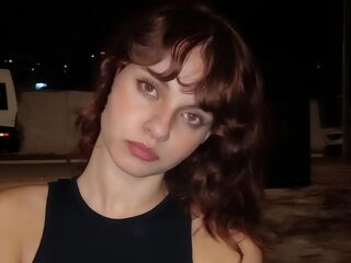 free webcam chat room CollinsSpear