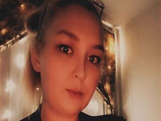 webcam striptease CrystalSins