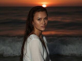 free nude webcam DelilahCoryea