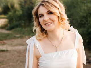 free sexcam DemetriceAkpan