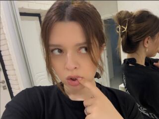 voyeur webcam DevonaChurchey