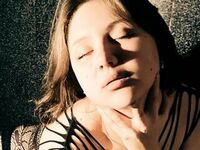 girl shaving pussy DinaMargaret