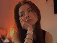 fingering girl webcam  DivinaGazza