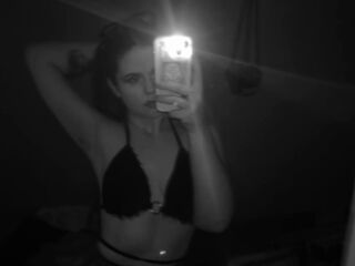 adult cam live DoloresHuesing