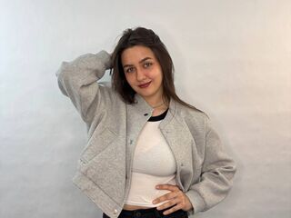 live chat ElaraWhitmoren