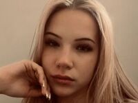 naughty camgirl fingering pussy EleonoraTutuska