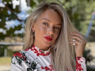 livecam sex ElieLewison