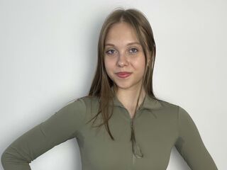 naked cam girl picture ElviaSix