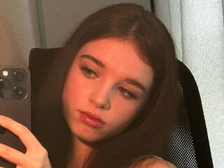hot girl webcam ElzaStern