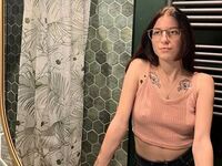 camgirl masturbating with sextoy EmiliaSmitti