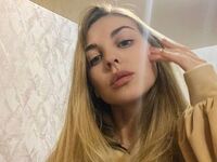 live striptease EmilyHollister