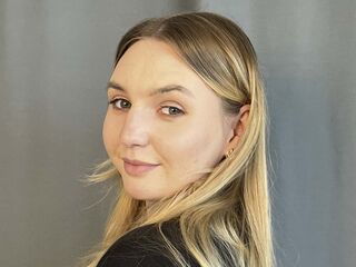 sexcam show FloraBrenden