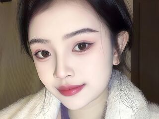 closeup web cam HedyIvy