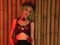 naked girl with webcam fingering HelenaHarmon