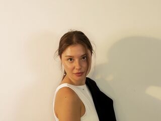 camgirl webcam pic HilaryMcgrath