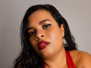 naughty camgirl fingering pussy IsabelaGlow