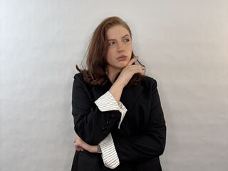 camgirl playing with dildo IzolaDonawa