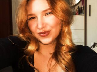 live sex cam JenetteFolson