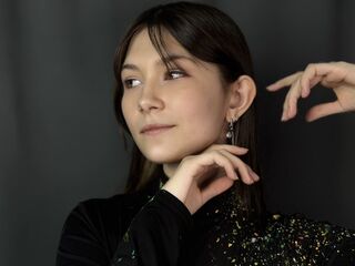 girl shaving pussy JenneferAspacio