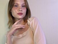 girl fingering bald pussy KaceyFlower