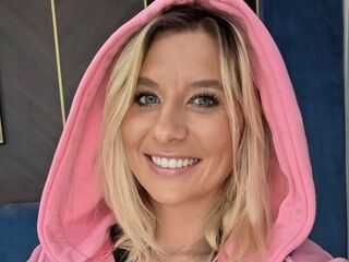 girl topless chat KaylinJan