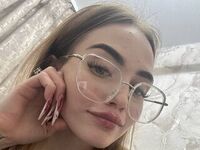 cam girl playing with sextoy KeeleyAston