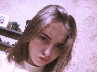 cam girl masturbating with dildo KittyMcCorry