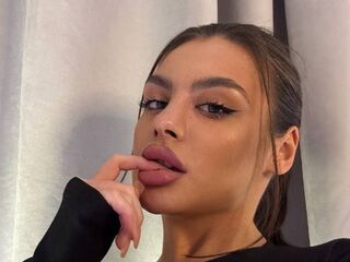 camgirl porn webcam KristyDol