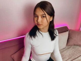 cam girl playing with sextoy LaranEvanss