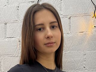 camporn live LaurynTinkle