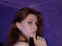 naked girl with webcam masturbating with dildo LeeLeisure