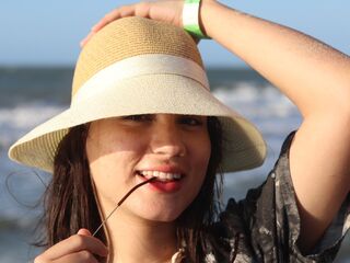 girl showing pussy LexasWorld