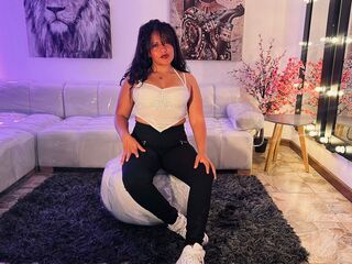 camslut spreading pussy LiliVelvet